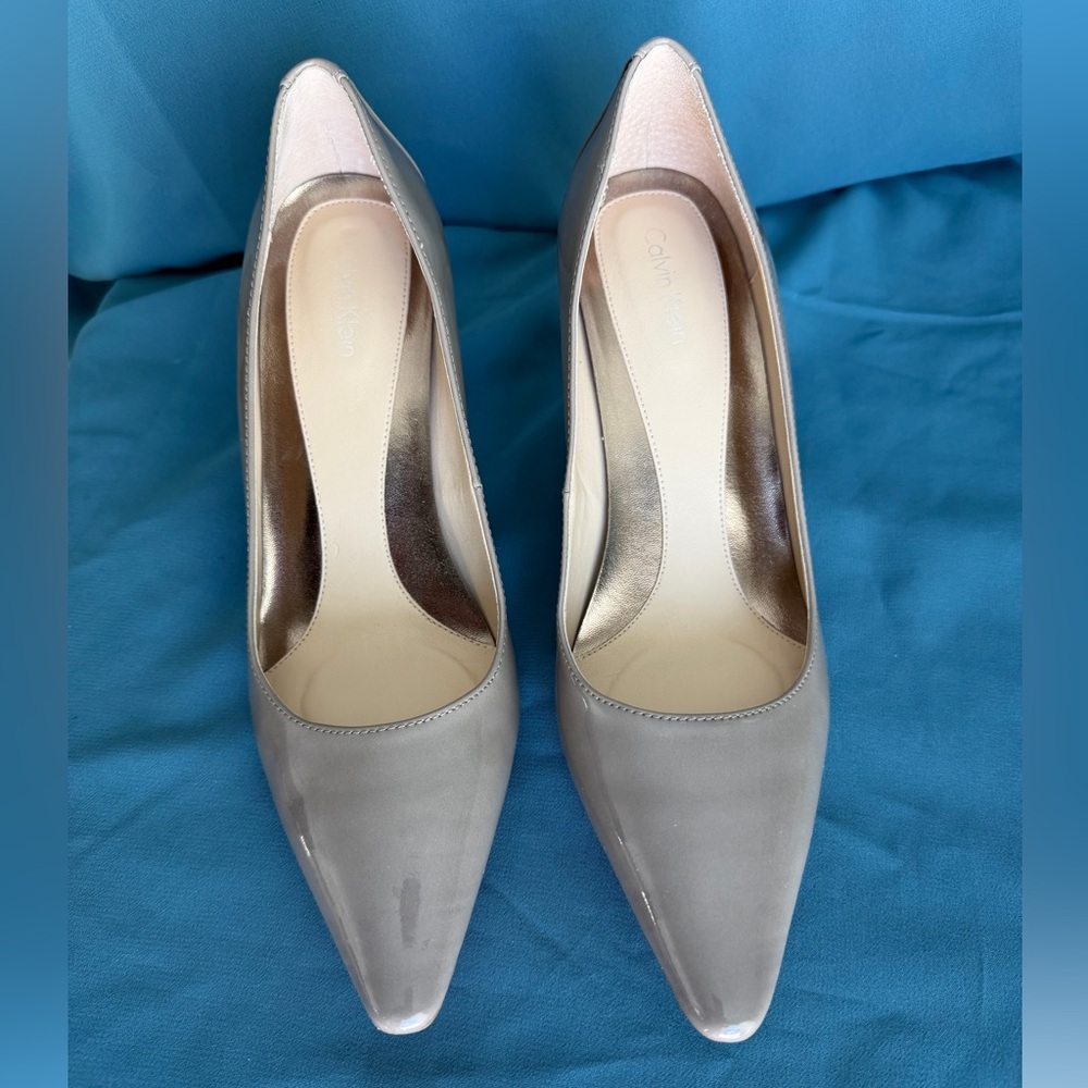Calvin Klein Women's Taupe Heels Size 7